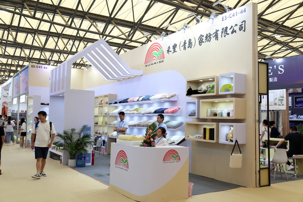 山東292家企業齊聚31屆華交會，青島家紡展團大放異彩