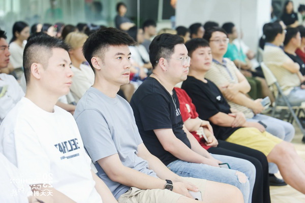 紡織數(shù)字化轉(zhuǎn)型如何做？產(chǎn)業(yè)鏈多維發(fā)力提升實(shí)效