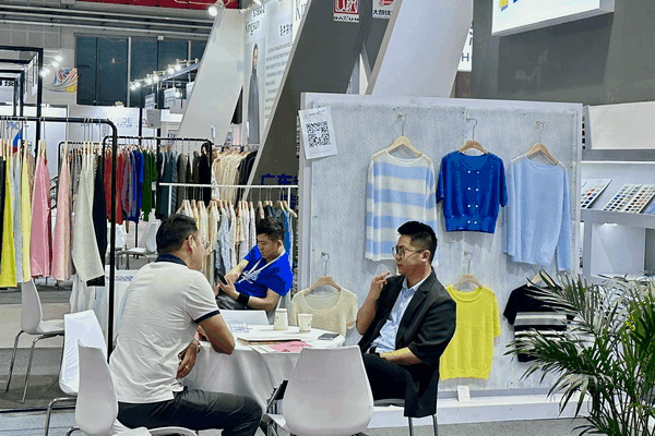中國(guó)品牌日｜大朗毛織16家企業(yè)亮相EFB上海服飾供應(yīng)鏈展，共繪產(chǎn)業(yè)新篇章
