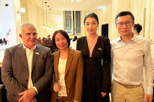 昭奈華裕閃耀米蘭，共繪中意時尚融合新篇章