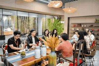 融匯優(yōu)質(zhì)資源，提速時(shí)尚發(fā)展！&ldquo;2024柯橋天天時(shí)尚&rdquo;完美交卷！