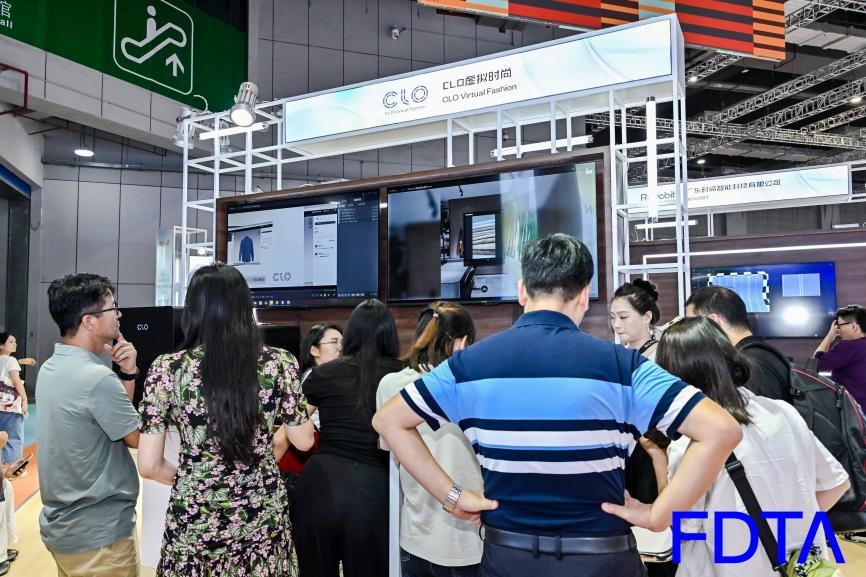 從數(shù)據(jù)決策到虛擬織布，數(shù)字時(shí)尚創(chuàng)新空間貫通紡織全鏈數(shù)智升級！